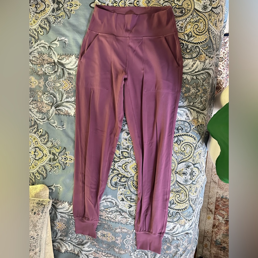 Lululemon align jogger pants pink size 6